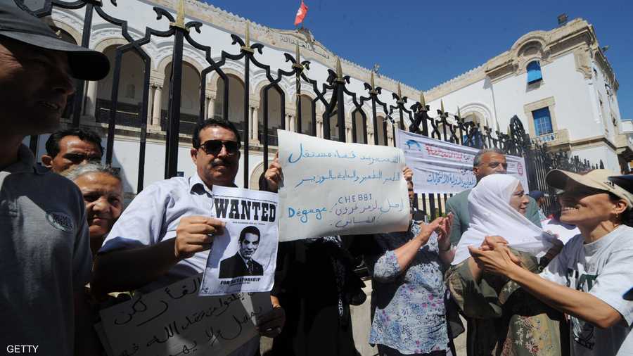 بن علي أصبح مطلوباً للعدالة في تونس بعد صدور عدة أحكام بالسجن بحقه