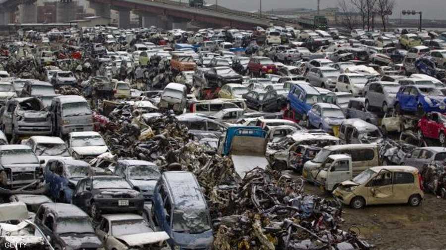 آلاف السيارات لا تزال في مستودعات تنتظر ظهور مالكيها.