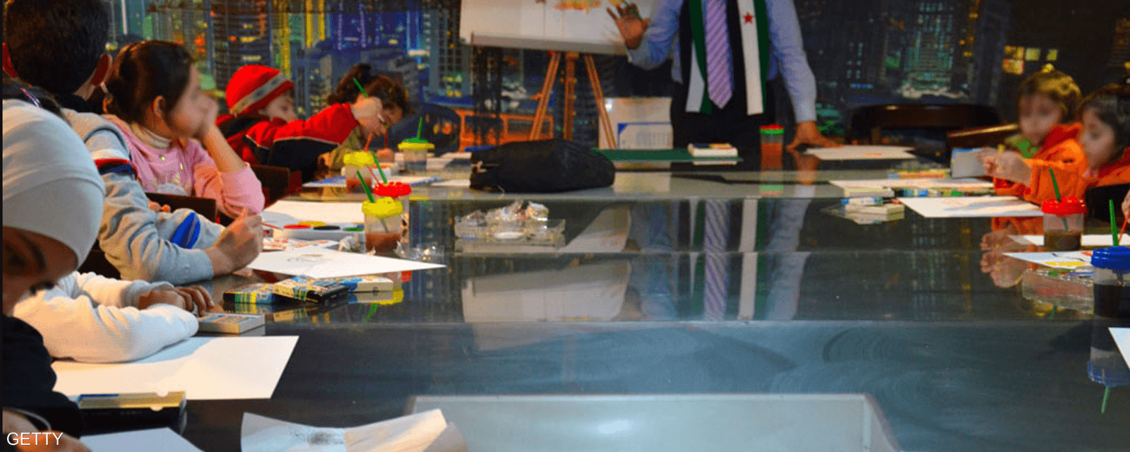 بمناسبة الذكرى السنويّة الأولى للثورة السوريّة، افتتح معرض "رسومات أطفال الحريّة" ليعكس صورة هذا العام الدامي والتاريخي في عمر السوريين بعيون الأطفال 