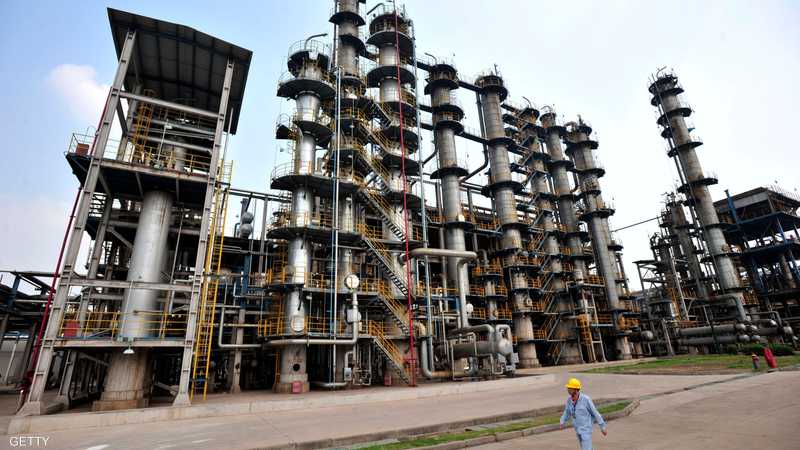 مصفاة صينية كبرى تخفض الإنتاج بسبب الصراع بالشرق الأوسط | سكاي نيوز عربية