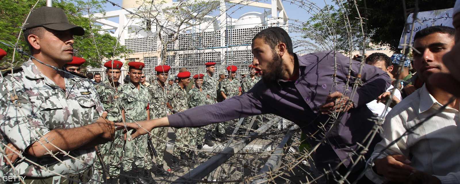 بدأت التظاهرة في العباسية سلمية قبل أن تتحول إلى حرب شوارع 