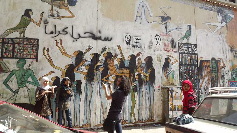 رسوم فرعونية تشي بكثير من واقع المصريين اليوم