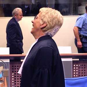 سلوبودان ميلوشيفيتش خلال إحدى جلسات محاكمته.