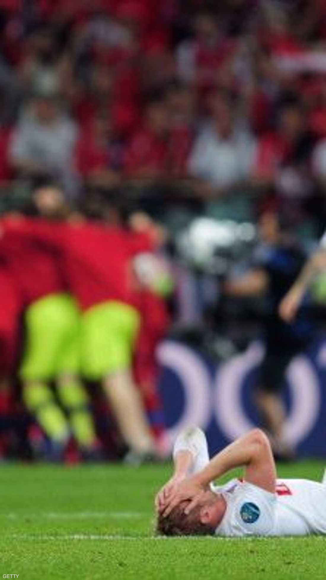 نجوم بولندا على الأرض عقب الرحيل المؤلم عن البطولة