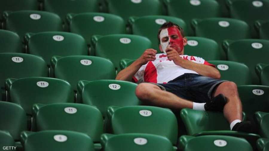 وحيدا بعد الهزيمة والإقصاء عن البطولة