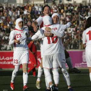 الحجاب دخل ملاعب كرة القدم في العديد من الدول (أرشيف)