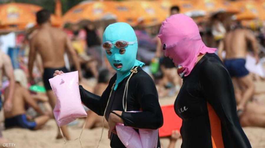 يبدو أن النساء الصينيات أكثر حرصاً من الرجال على حماية أجسامهن من أشعة الشمس