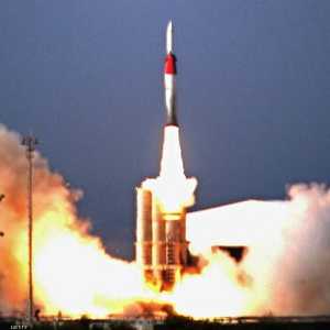 إسرائيل تنشر صواريخ "حرب النجوم"