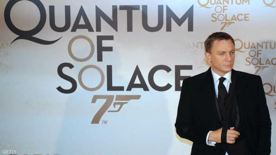 دانيال كريغ البطل الحالي يروج لآخر فيلم تم إنتاجه