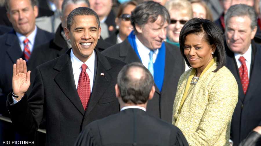 أوباما يحلف اليمين كأول رئيس ملون للولايات المتحدة الأميركية