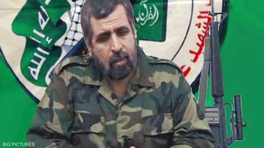 أسقطت طائرة حربية إسرائيلية، في يوليو 2002، قنبلة على منزل صلاح شحادة، فقتلته و14 أخرين.