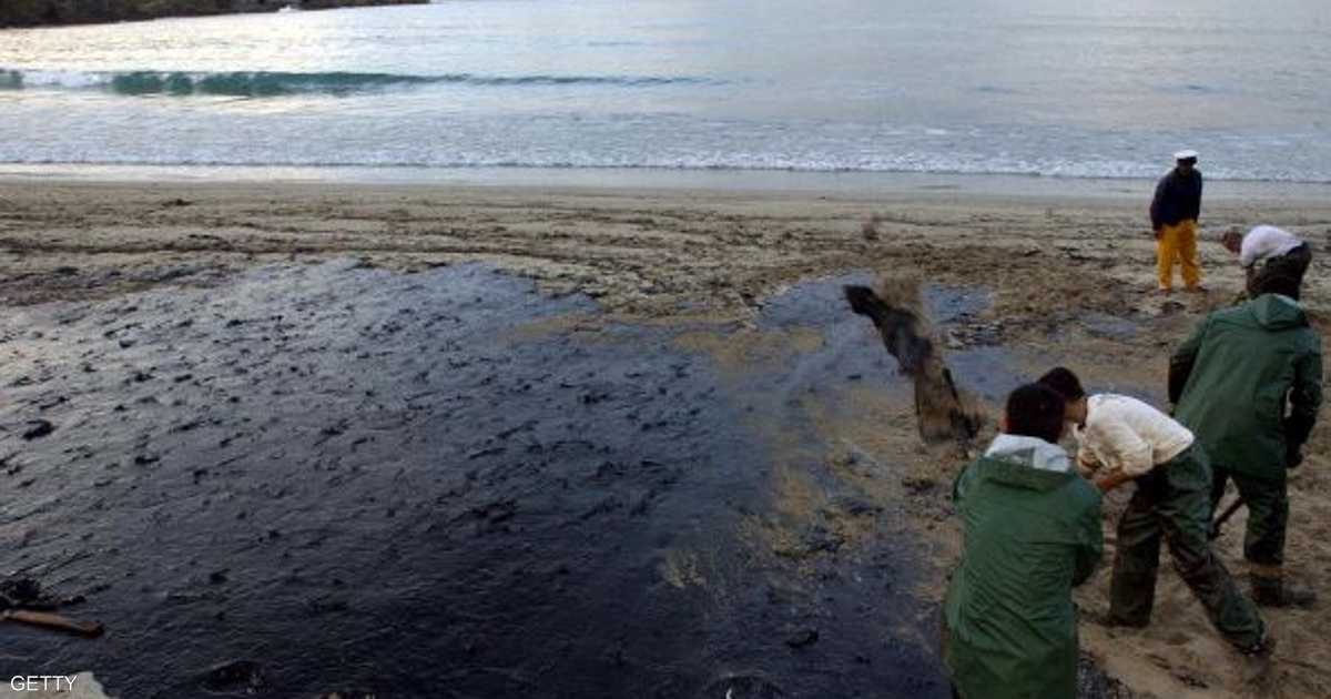 Берега залитые водой. Экологическая катастрофа в персидском заливе. Персидский залив загрязнение. Персидский залив загрязнение нефтью. Нефть на пляже.