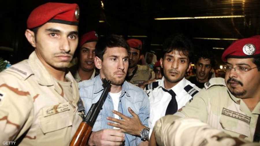 صورة استقبال الأسطورة ميسي في الرياض شهر نوفمبر، والتي أثارت الكثير من التعليقات