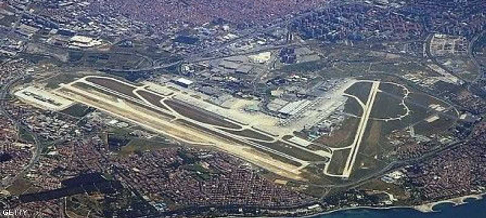 مطار أتاتورك باسطنبول