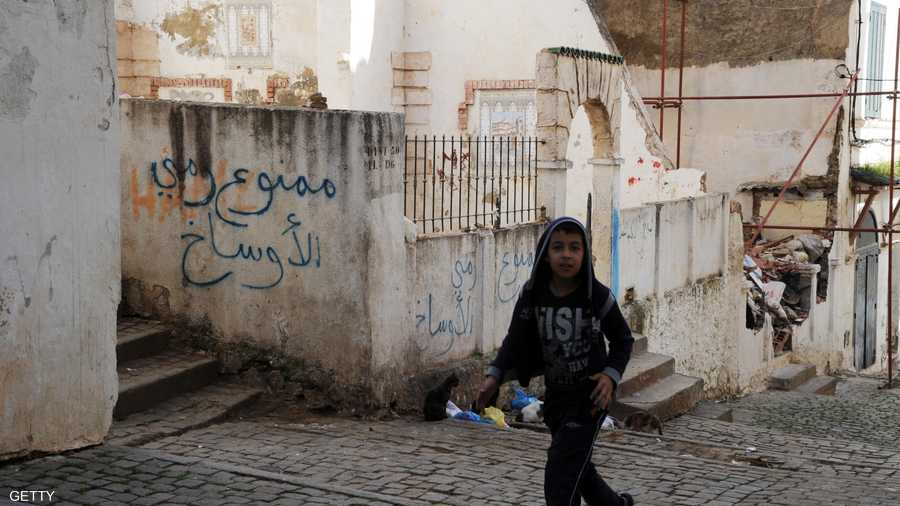 يبلغ عدد سكان القصبة قرابة الخمسين ألف ساكن.