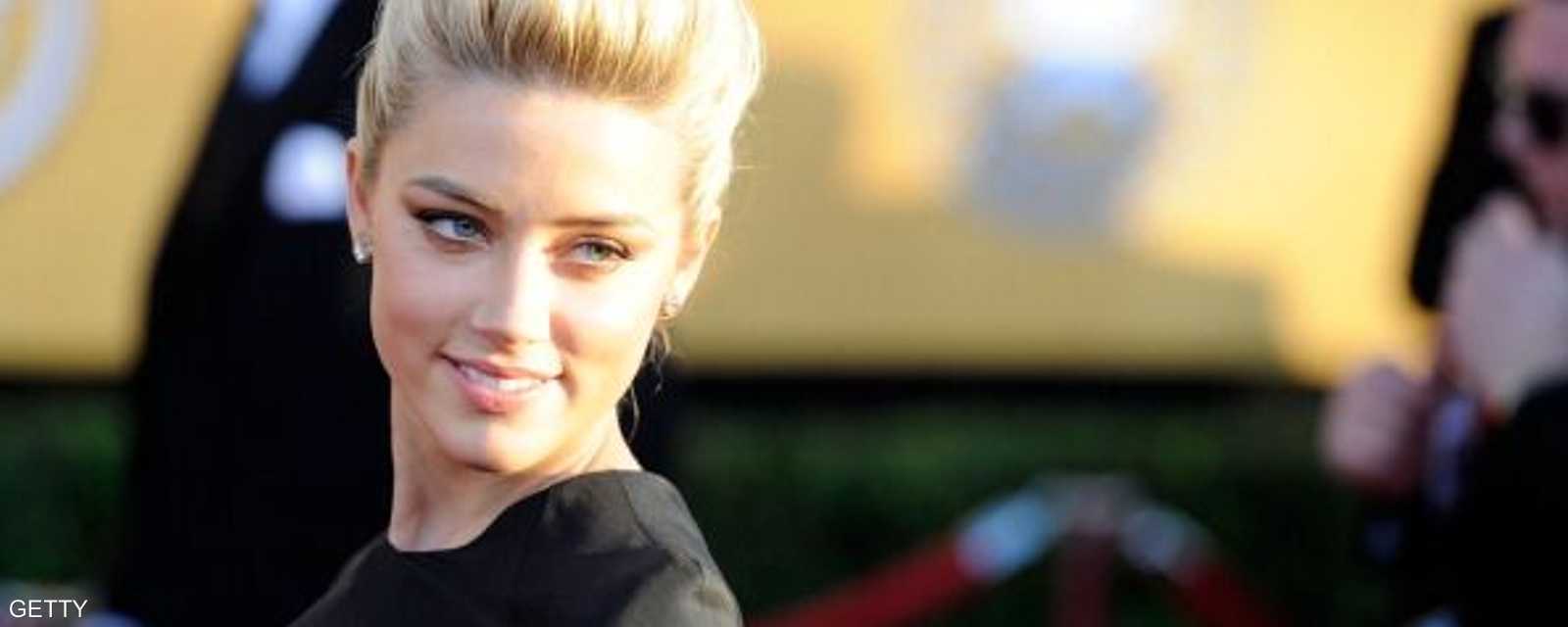 الممثلة وعارضة الأزياء آمبر هيرد في المرتبة العاشرة.