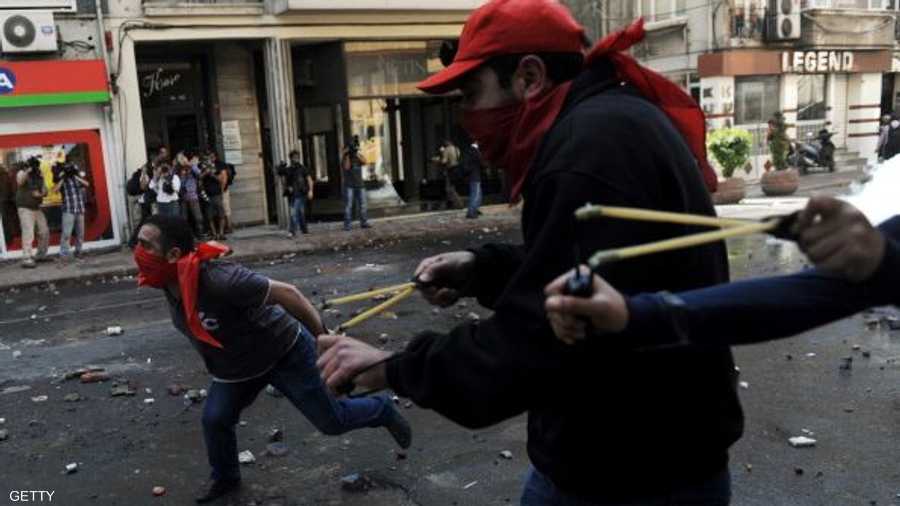 عيد العمال في تركيا جاء عنيفا بعدما رفضت الحكومة السماح للعمال بالاحتفال في وسط اسطنبول