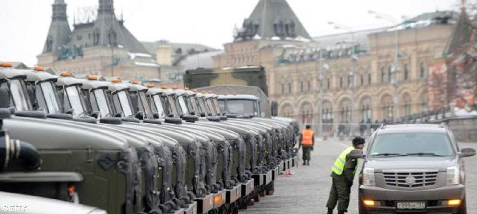 أرشيفية لمركبات عسكرية روسية في موسكو