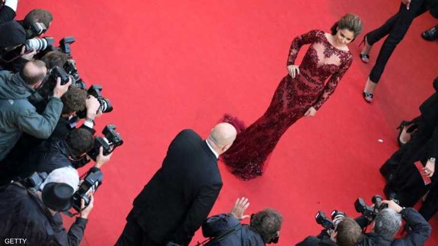 وفي مهرجان كان السينمائي كان لكول حضور مبهر بفستان من تصميم اللبناني زهير مراد