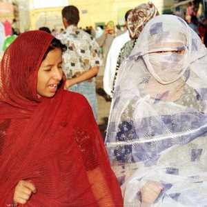 نساء في مدينة العيون جنوبي المغرب