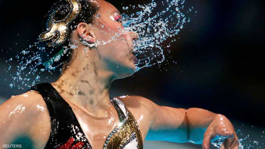 تمارس الرياضة بشكل فردي وزوجي ورباعي وثماني