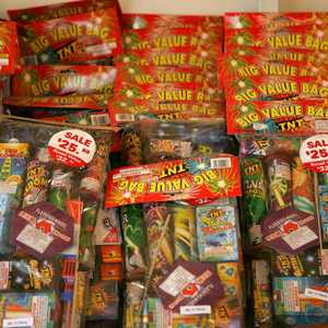 أرشيفية لألعاب نارية