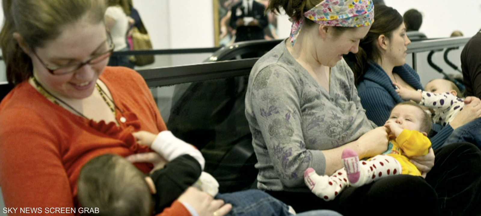 الرضاعة الطبيعية تقي الأطفال من الأمراض (أرشيف)