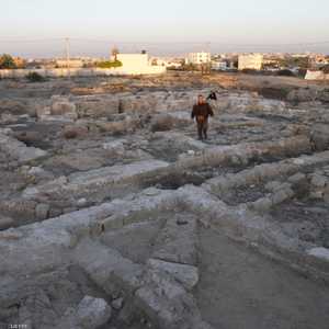 منظر عام لموقع دير القديس هيلاريون الأثري وسط قطاع غزة.