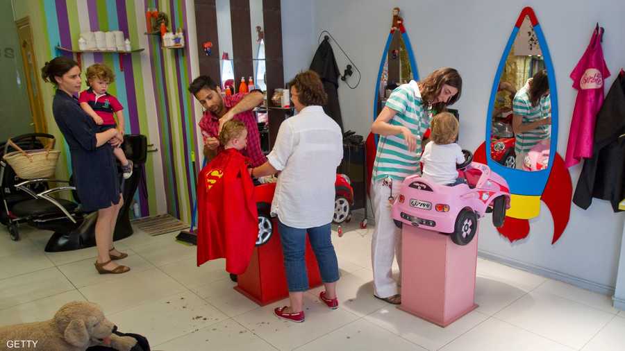 قاعات الحلاقة الخاصة بالأطفال مسرح للتفنن في إطلالاتهم