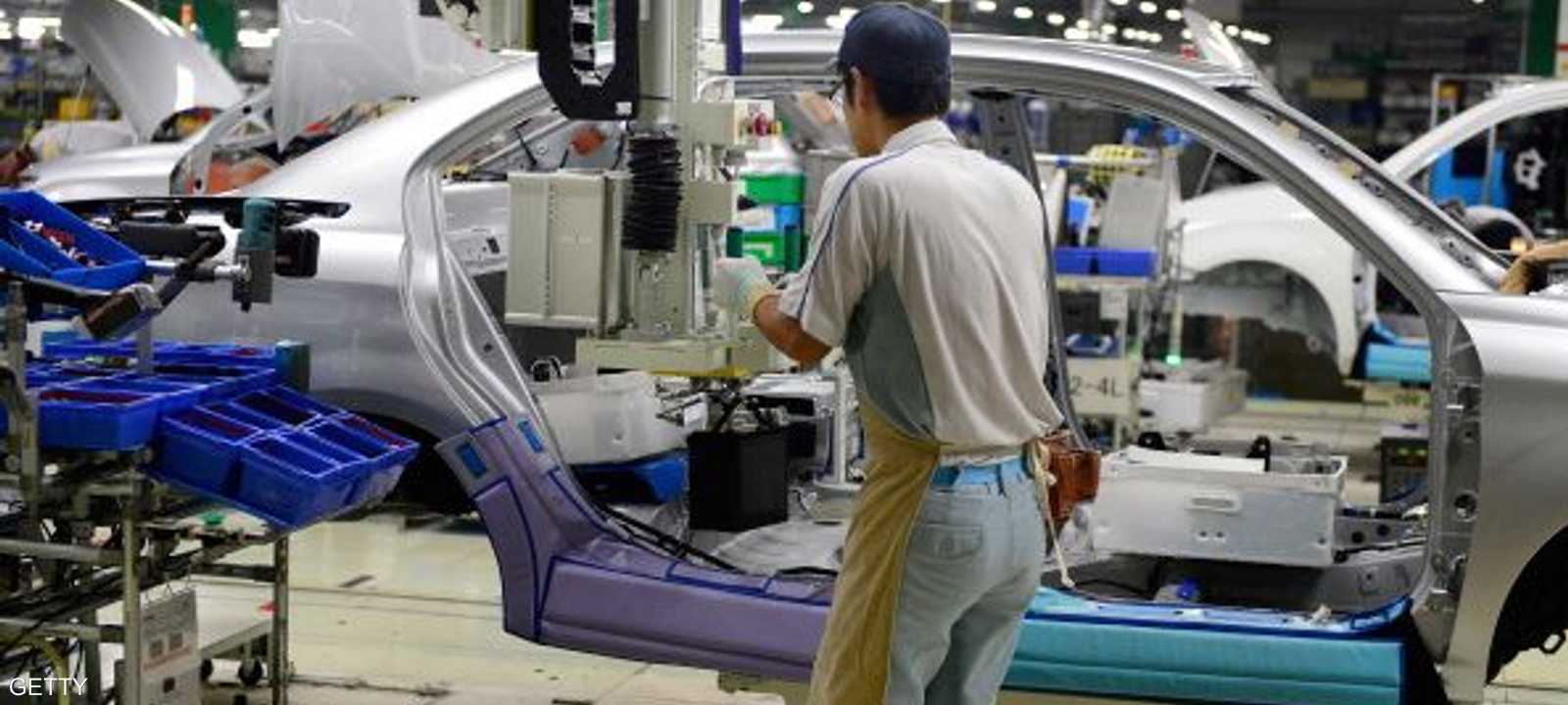 مصنع لإنتاج السيارات باليابان