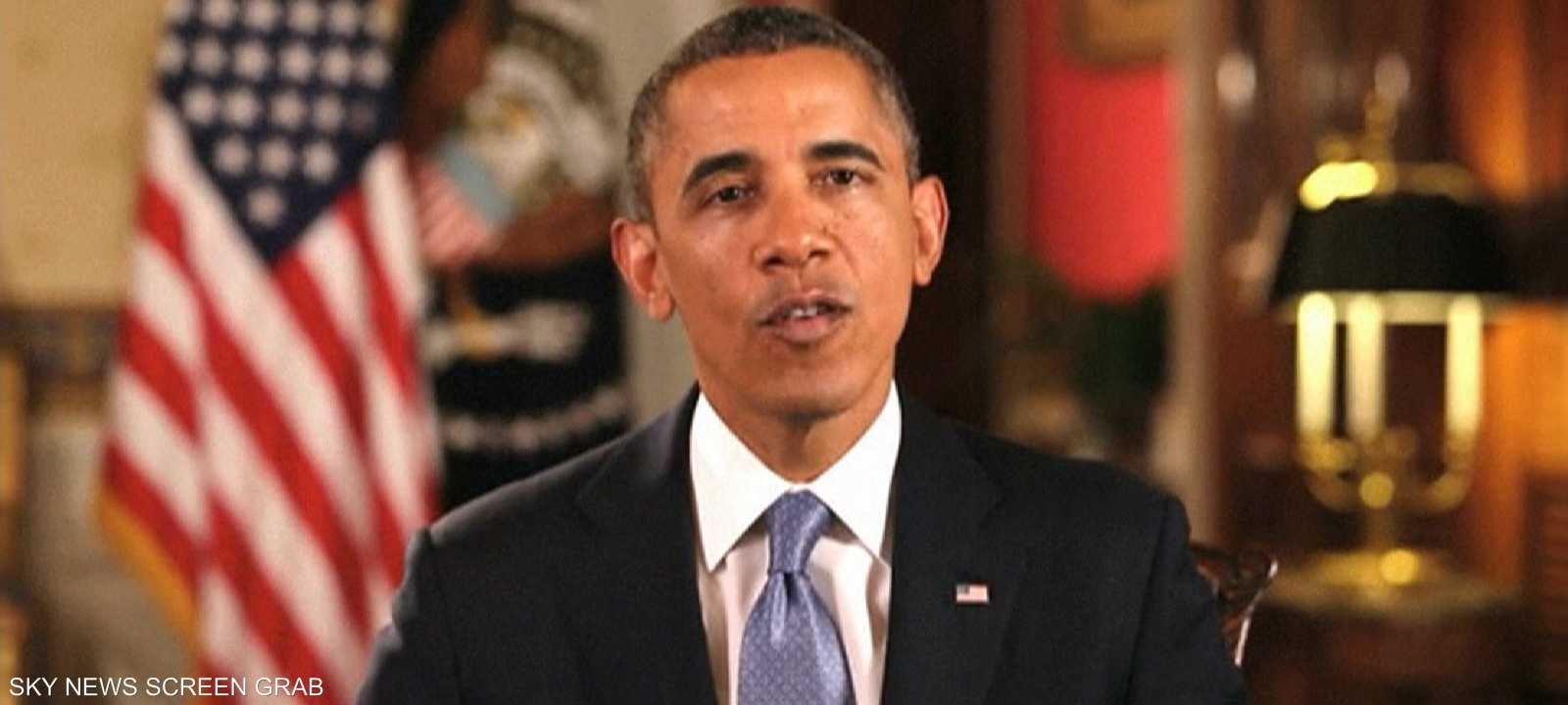 أوباما يتهم الجمهوريين بشن "حملة إيديولوجية" تسببت بشلل الدولة. 