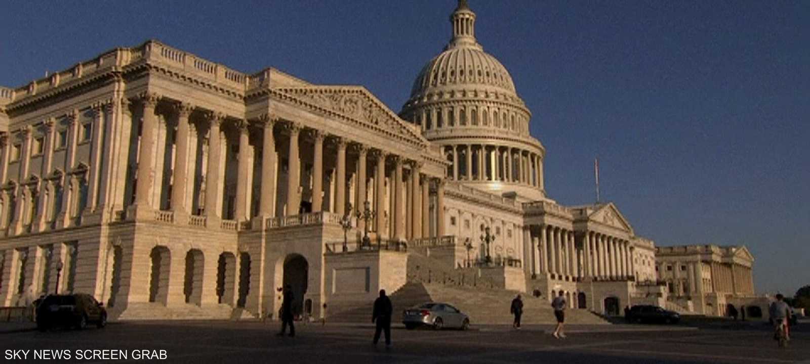 الحكومة تحركت خارج الكونغرس بذريعة أنها "لا تستطيع أن تنتظر" أكثر أمام عمليات التهرب من الضرائب.