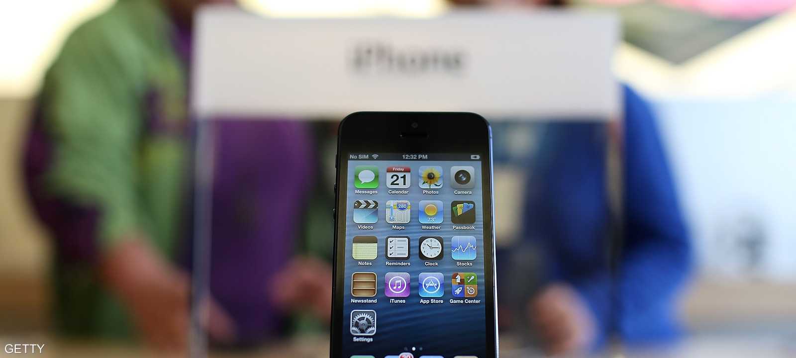 جهاز آيفون 5 في أحد محلات البيع في سان فرانسيسكو بالولايات المتحدة.