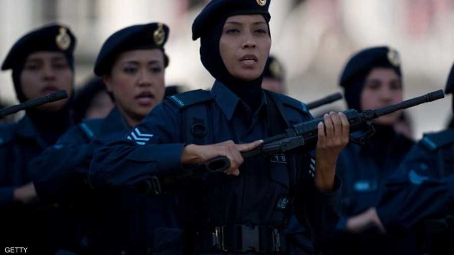 الحجاب واللباس العسكري في ماليزيا
