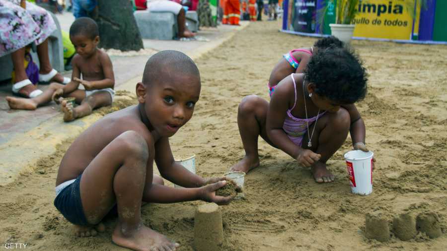 هي ملهية وملهمة ومبهرة لكل الأعمار والأجناس 