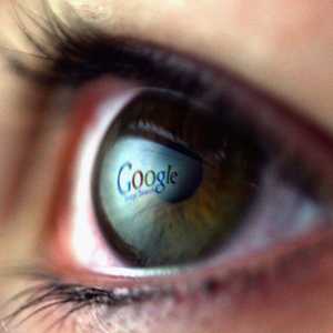 غوغل تتوقع أن العدسة لن تتاح في الأسواق قبل 5 سنوات من الآن.