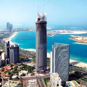 تعمل أبو ظبي منذ عامين على تعزيز سوقها العقارية عن طريق قواعد جديدة.