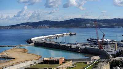 ميناء طنجة المغربي حقق نموا بنسبة تقترب من 40 في المائة