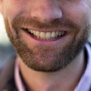 يتنامى الطلب على عمليات زراعة اللحى في أميركا