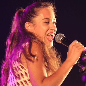 الفرنسية نينا أتال من المشاركين في مهرجان الجاز بقرطاج