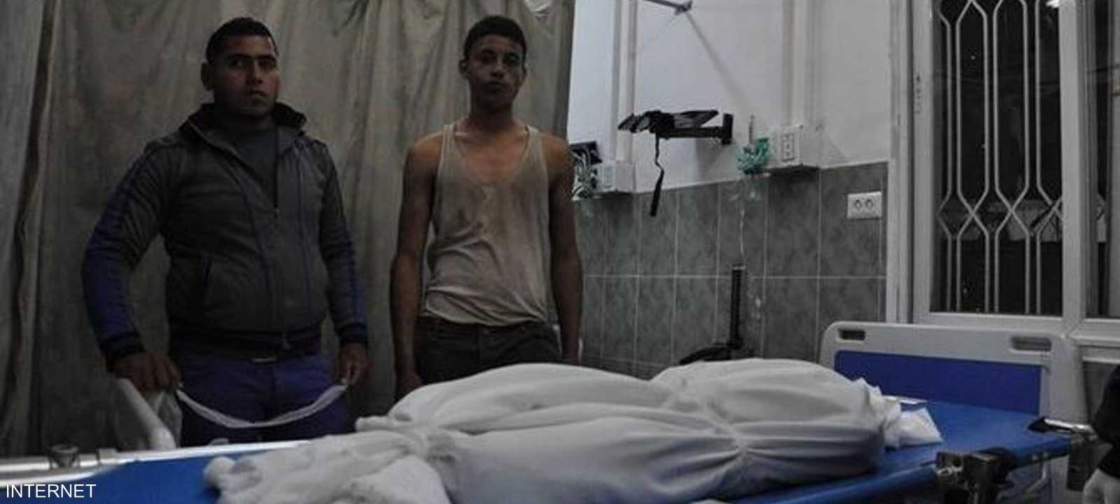 صورة نشرتها وزارة الداخلية في الحكومة المقالة في غزة للطفلتين - 27 مارس 2014.