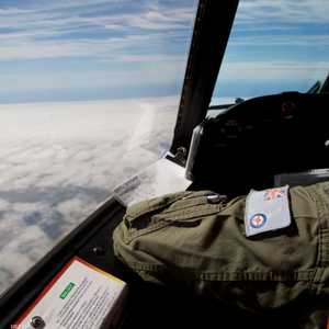 طائرة تابعة لسلاح الجو الملكي الأسترالي تشارك في البحث عن الطائرة الماليزية المفقودة - 27 مارس 2014.