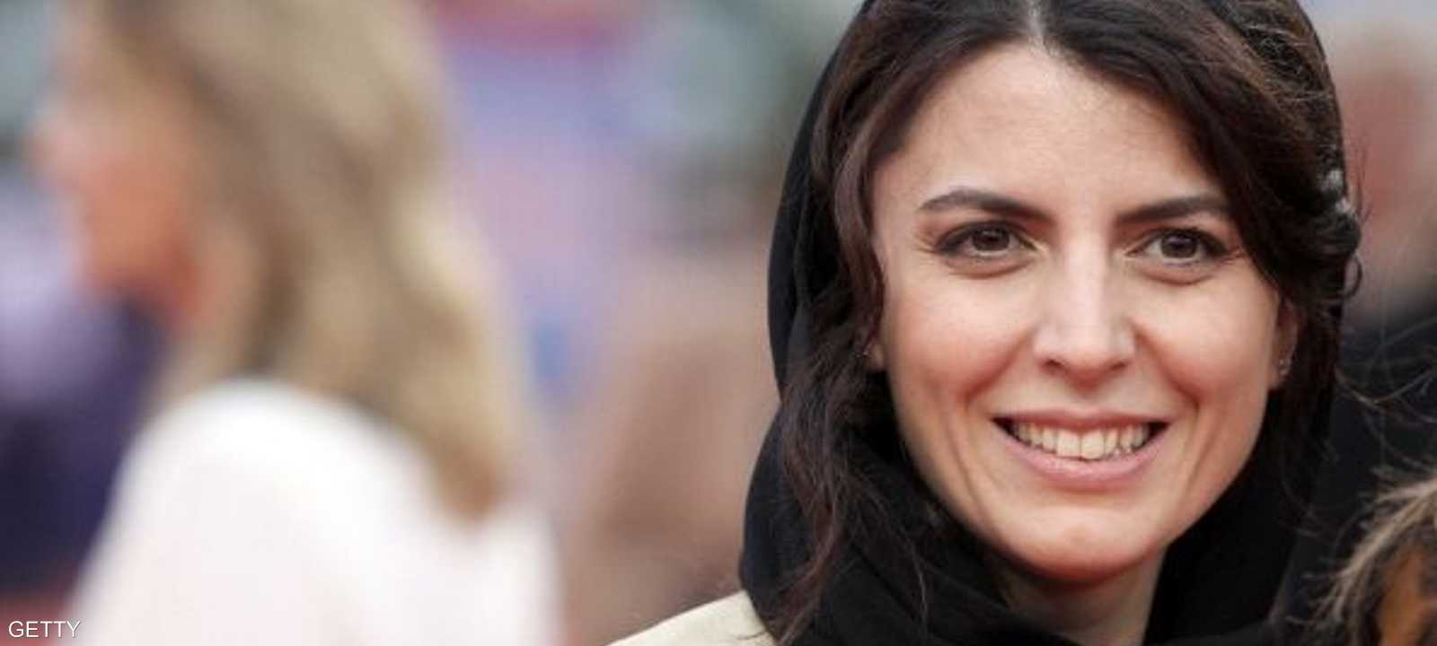 ليلى حاتمي لدى وصولها إلى مهرجان كان