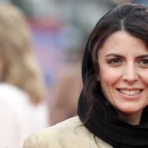 ليلى حاتمي لدى وصولها إلى مهرجان كان