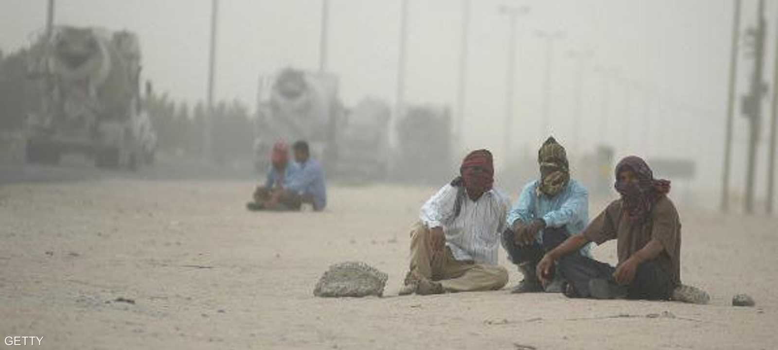 الكويت غالبا ما تتعرض لرياح محملة بالأتربة - أرشيفية