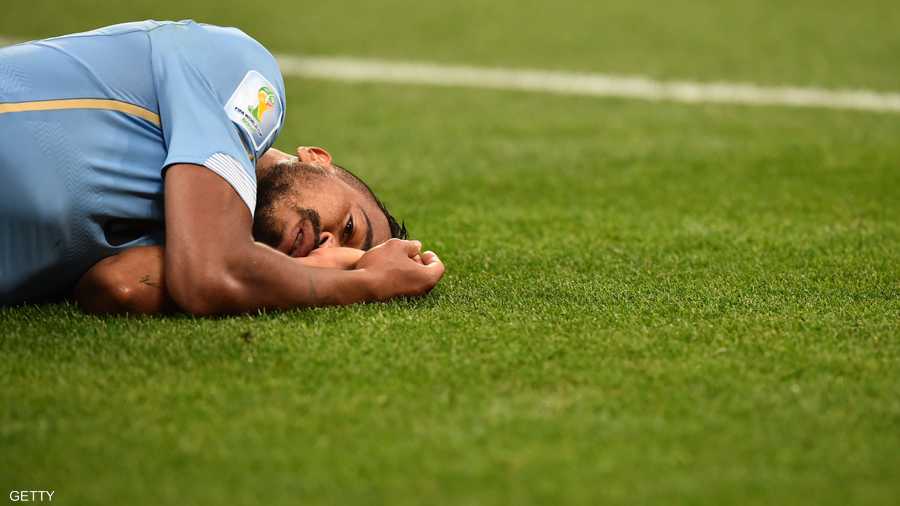 لاعب الوسط الأوروغوياني تعرض لإصابة عنيفة كاد أن يفقد معها وعيه