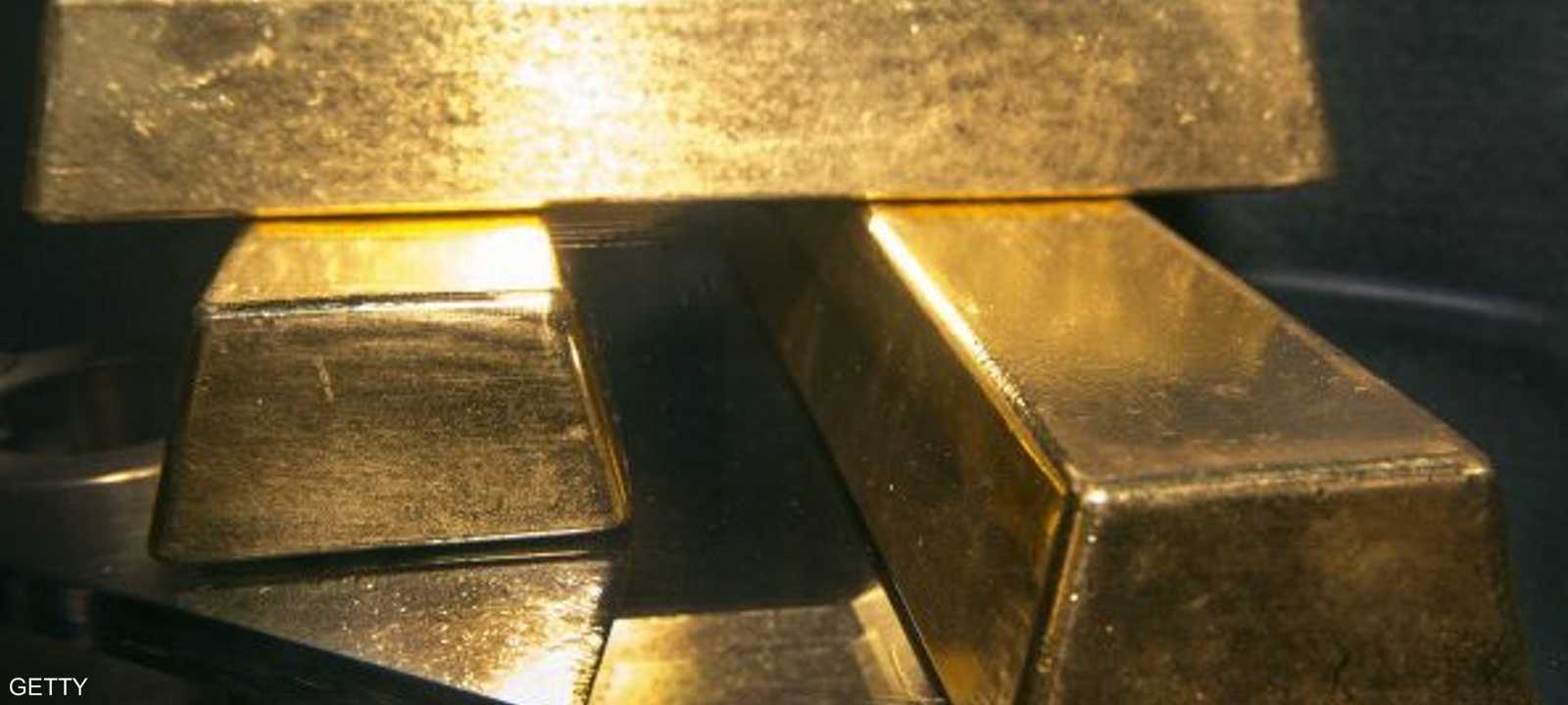 سعر الذهب تراجع أمام صعود الدولار.