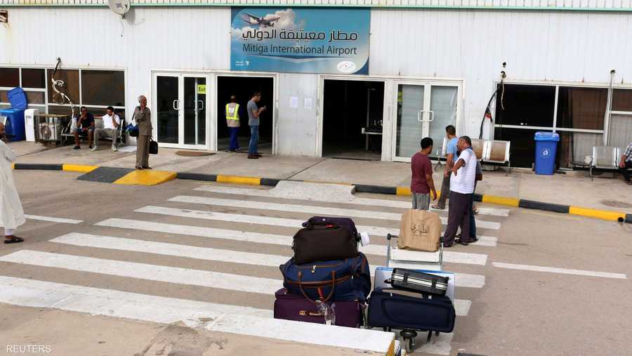 مطار طرابلس أغلق بسبب القتال وبات مطار معيتيقة المنفذ الوحيد للمغادرين من العاصمة