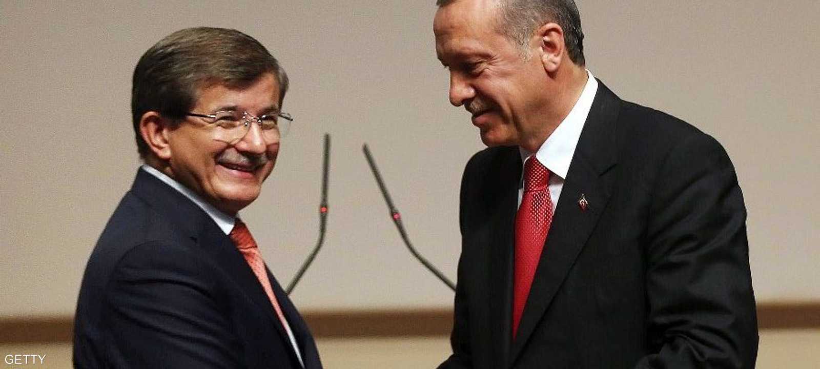 داود أوغلو وأردوغان.. من حلفاء إلى أعداء