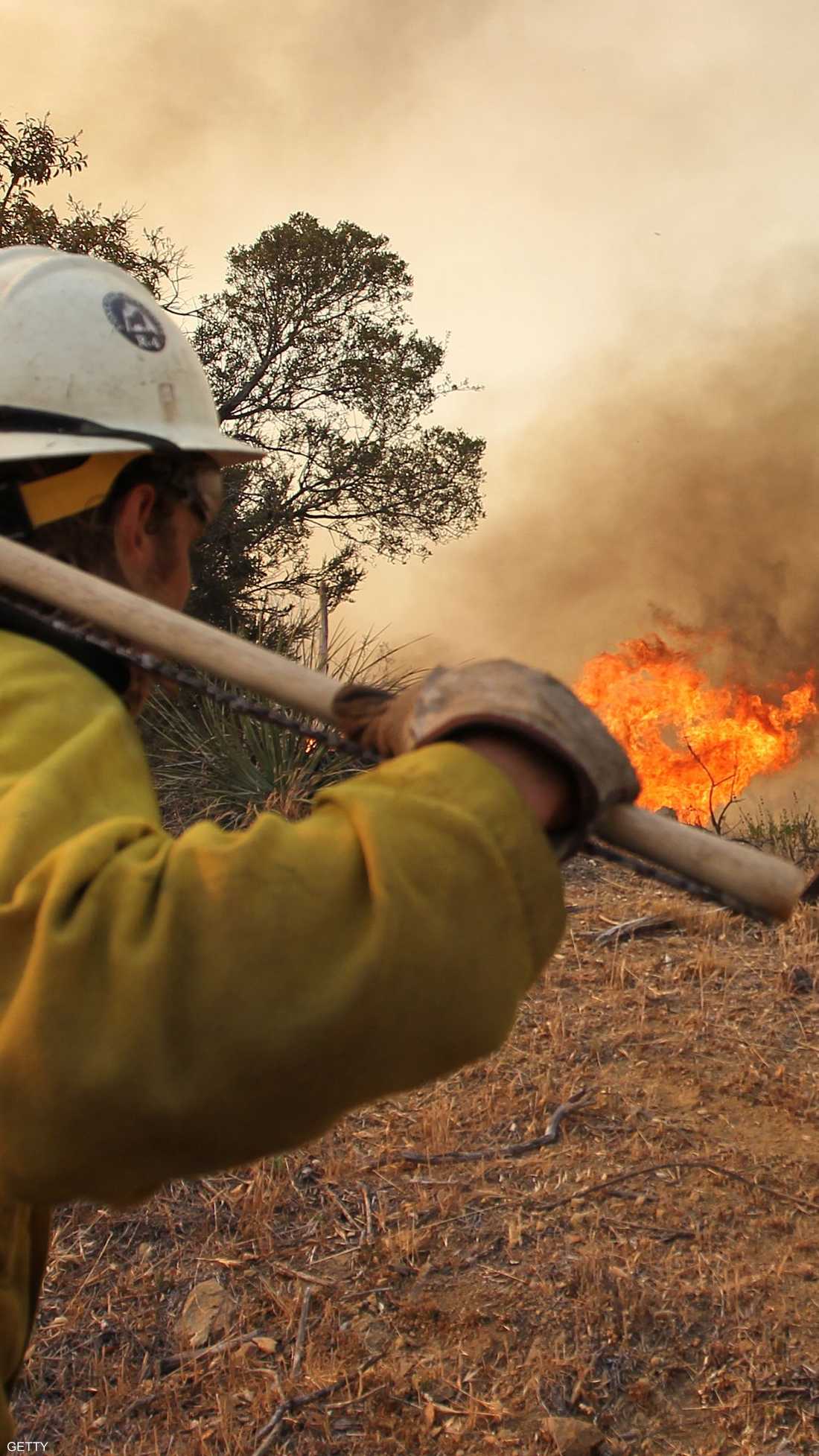 ارتفاع درجات الحرارة يتسبب في احتراق مساحات من الغابات بمناطق مختلفة في العالم